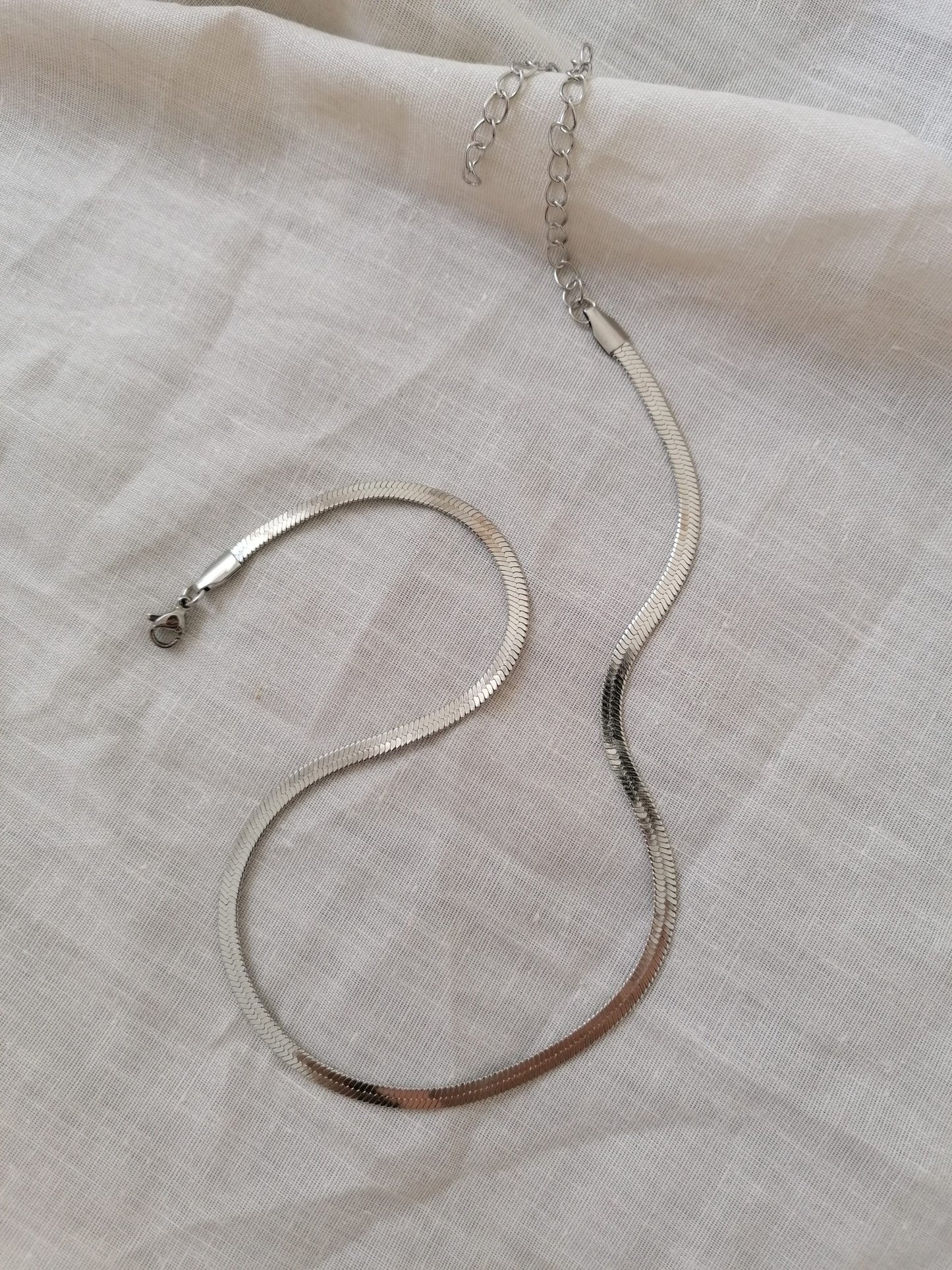 Silver herringbone necklace