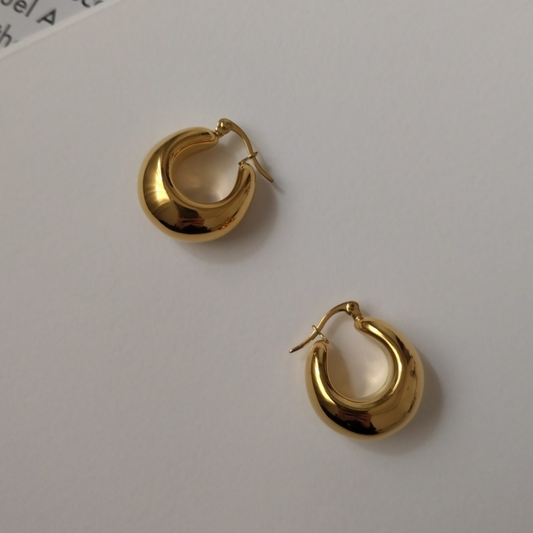 Artemis Hoop Earrings