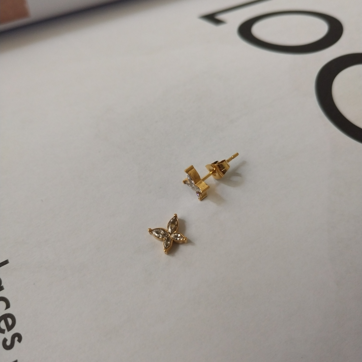 Amaryllis Stud Earrings