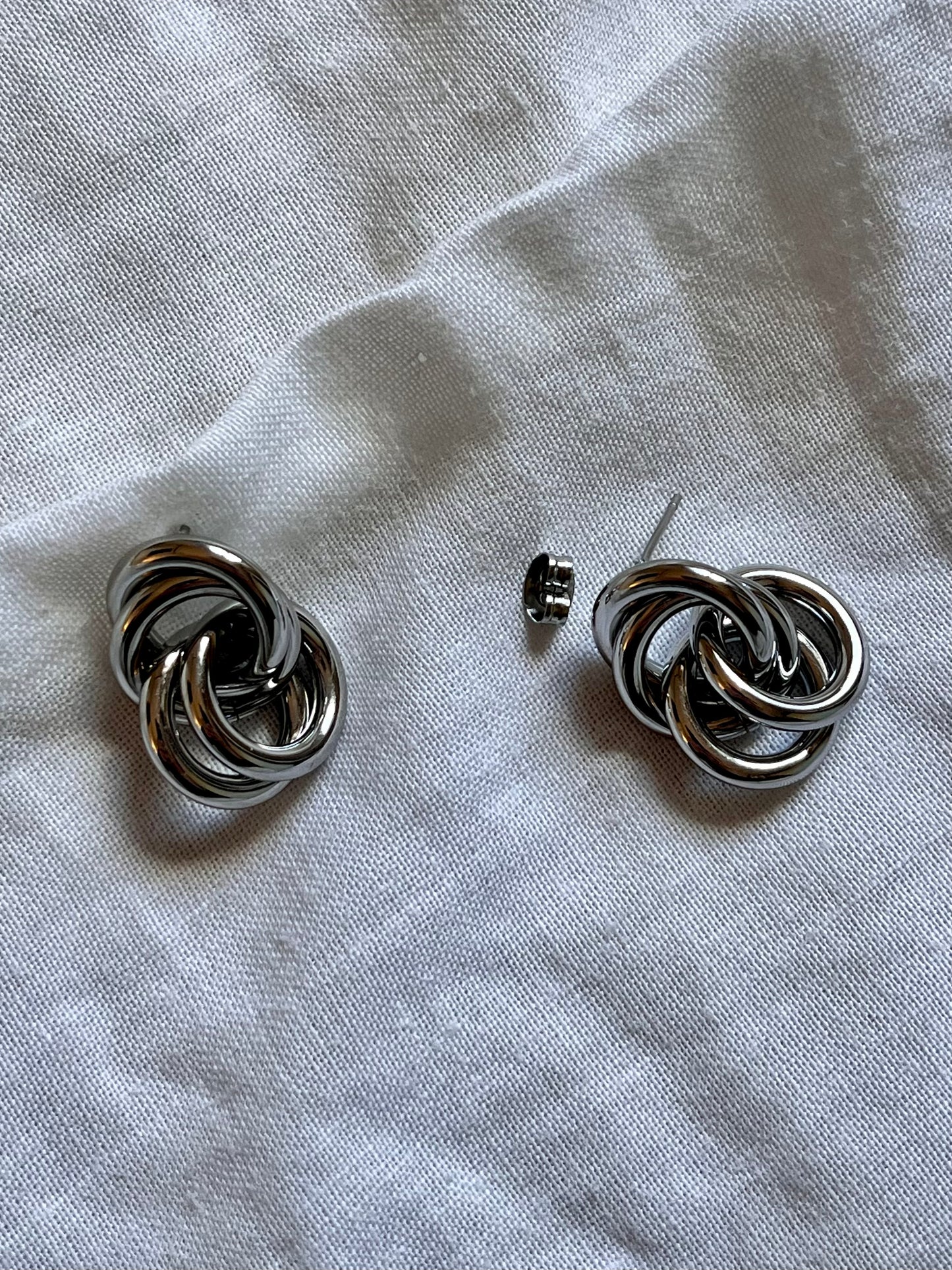Loop Link Stud Earrings